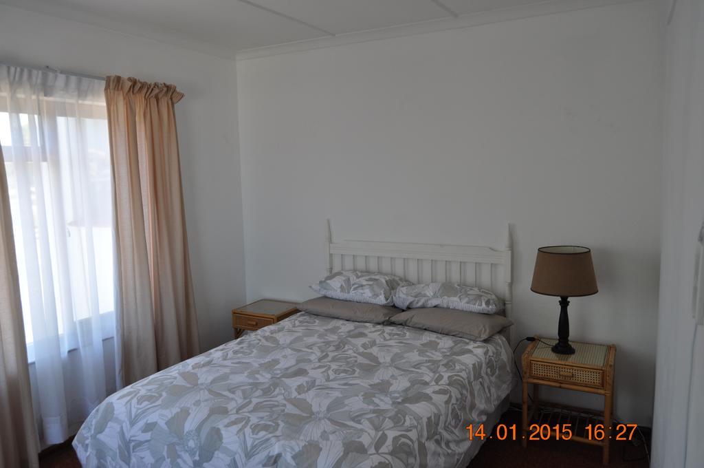 Backpacker Apartments Plettenberg Bay Habitación foto