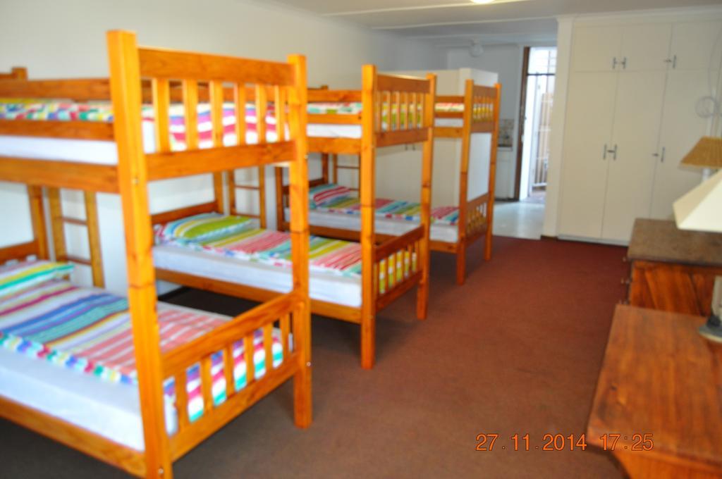 Backpacker Apartments Plettenberg Bay Habitación foto