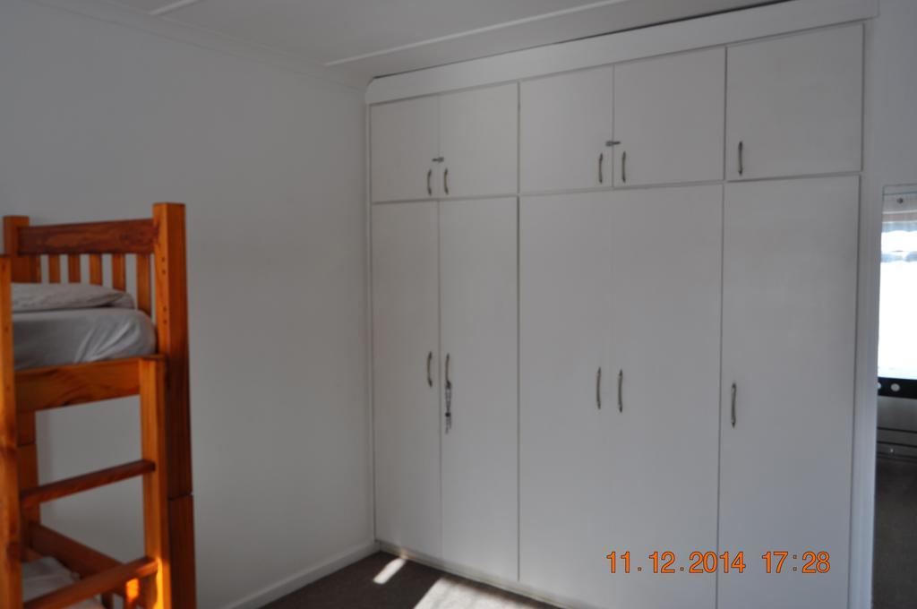 Backpacker Apartments Plettenberg Bay Habitación foto
