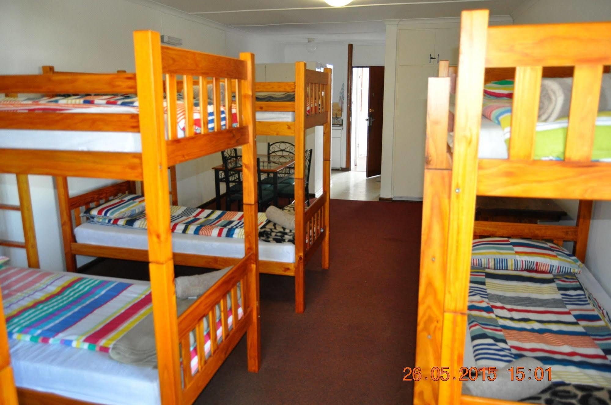 Backpacker Apartments Plettenberg Bay Exterior foto