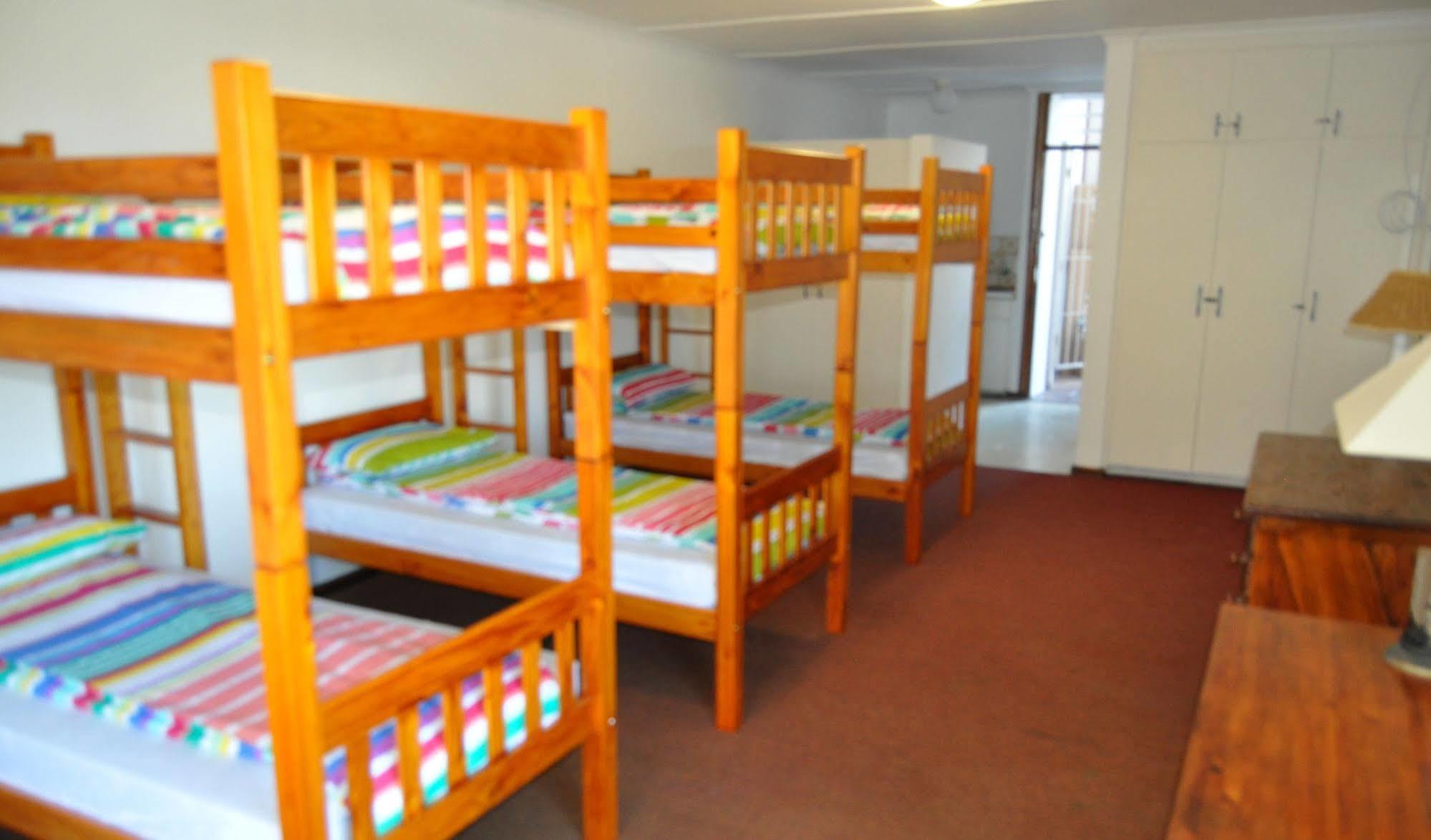 Backpacker Apartments Plettenberg Bay Exterior foto